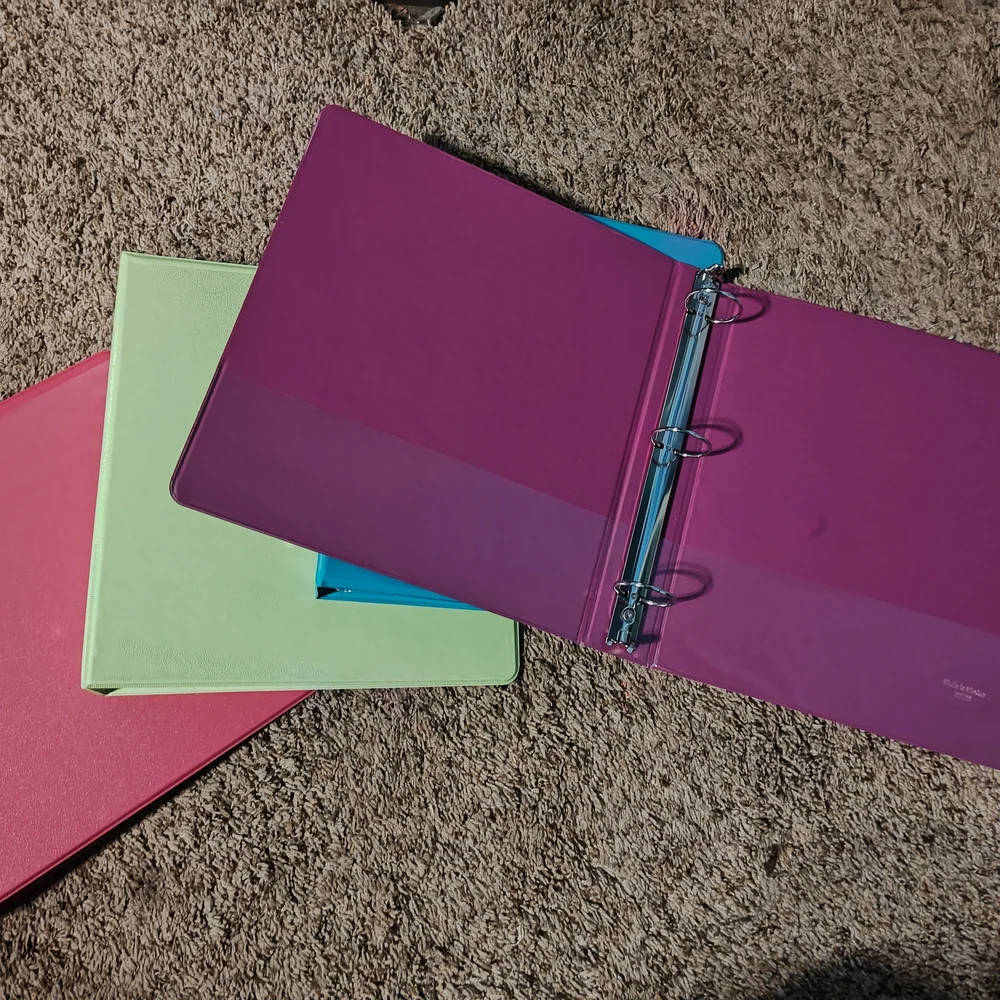 Cardinal Brown Economy Round Ring Binder